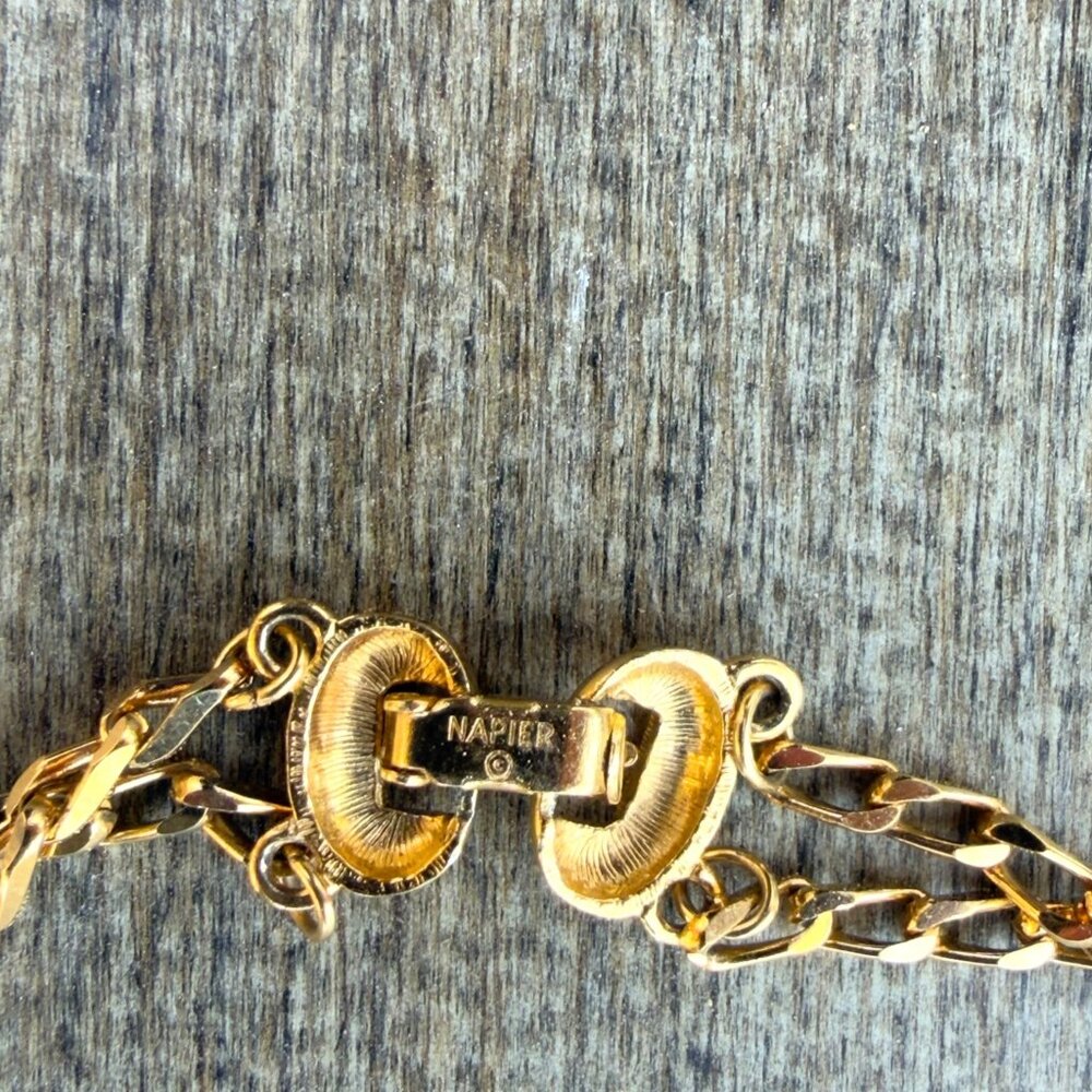 Napier Gold-Tone Double-Strand Chain  Necklace With Faux Pearl Accents- Vintage - Picture 6 of 7